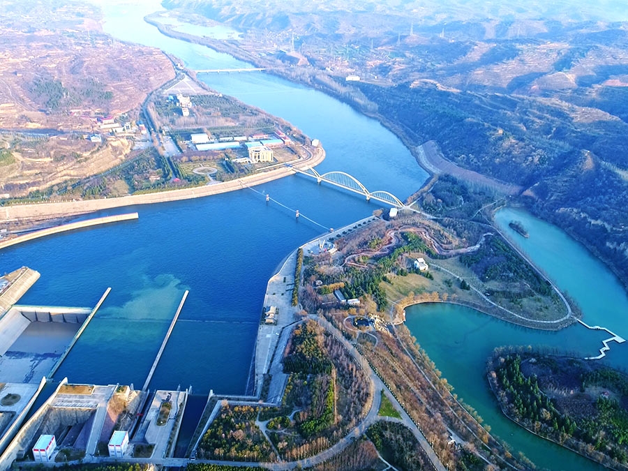 珍惜地球資源 轉變發(fā)展方式 倡導低碳生活